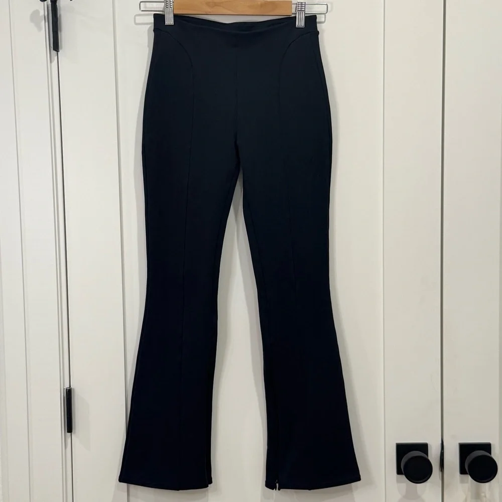 Alo Yoga Zip It Flare Leggings Pants High Waisted Black Small Paneled Athleisure